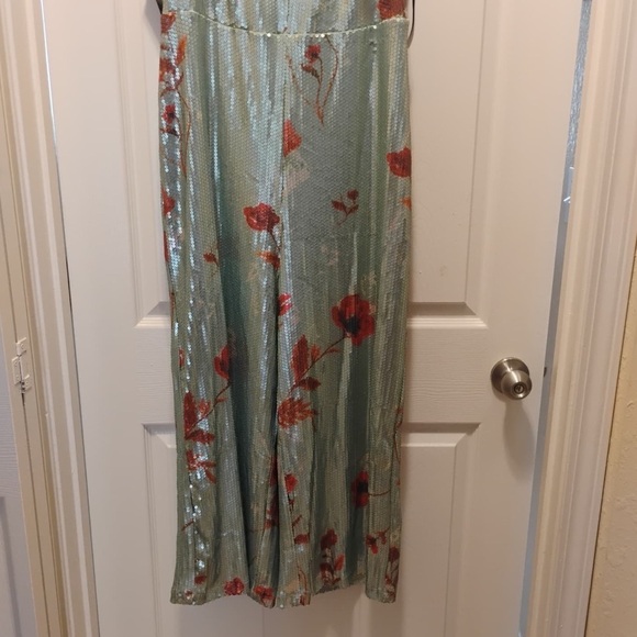 NWT Bebé Printed Sequin Jumpsuit Teal Elia Floral Stunning Classy Size 12 - Picture 3 of 12